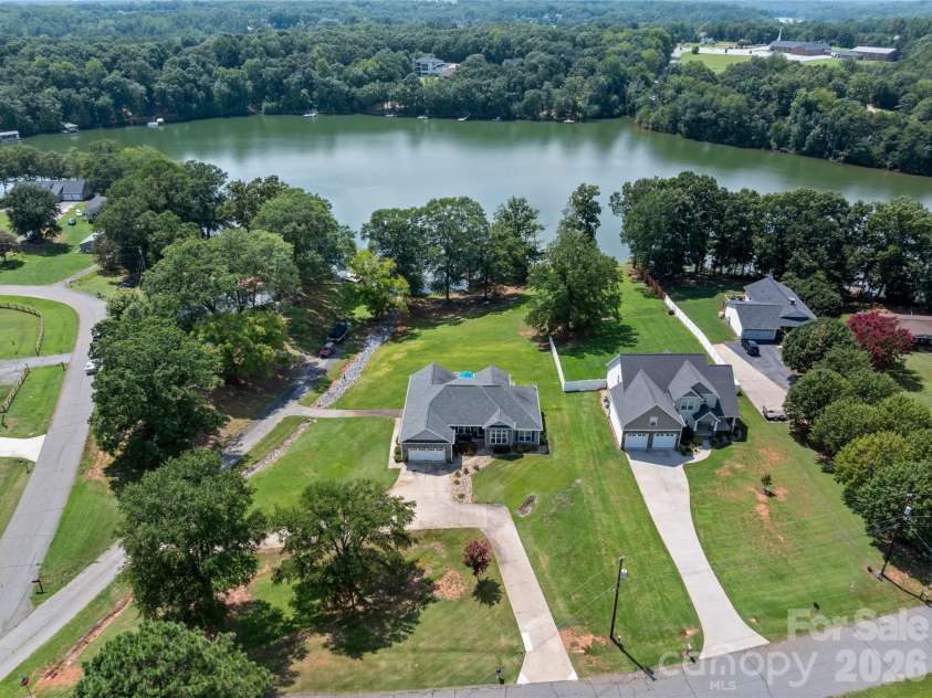 105 Michelle Drive, Chesnee, SC 29323.  MLS# CAR4414355, YatesRealty ID 44383. 