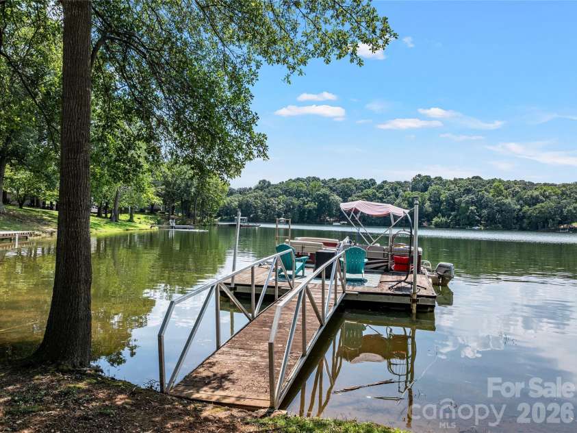 105 Michelle Drive, Chesnee, SC 29323.  MLS# CAR4414355, YatesRealty ID 44383. 