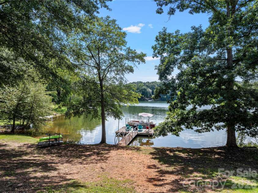 105 Michelle Drive, Chesnee, SC 29323.  MLS# CAR4414355, YatesRealty ID 44383. 