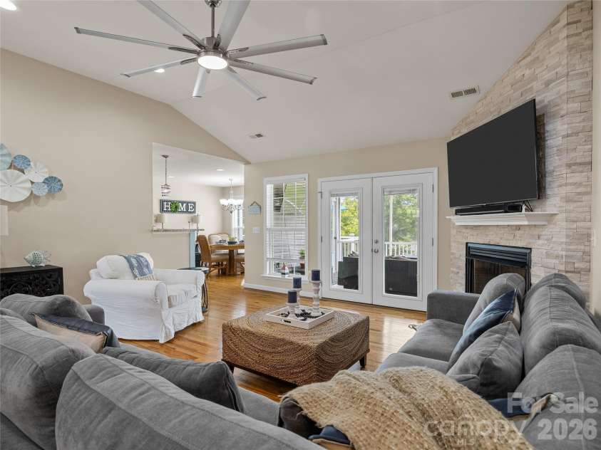 105 Michelle Drive, Chesnee, SC 29323.  MLS# CAR4414355, YatesRealty ID 44383. 