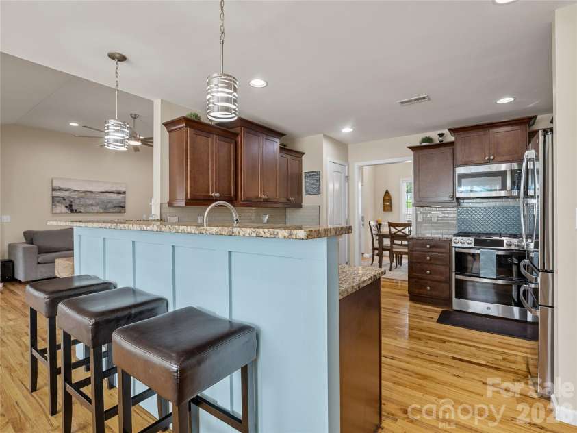 105 Michelle Drive, Chesnee, SC 29323.  MLS# CAR4414355, YatesRealty ID 44383. 