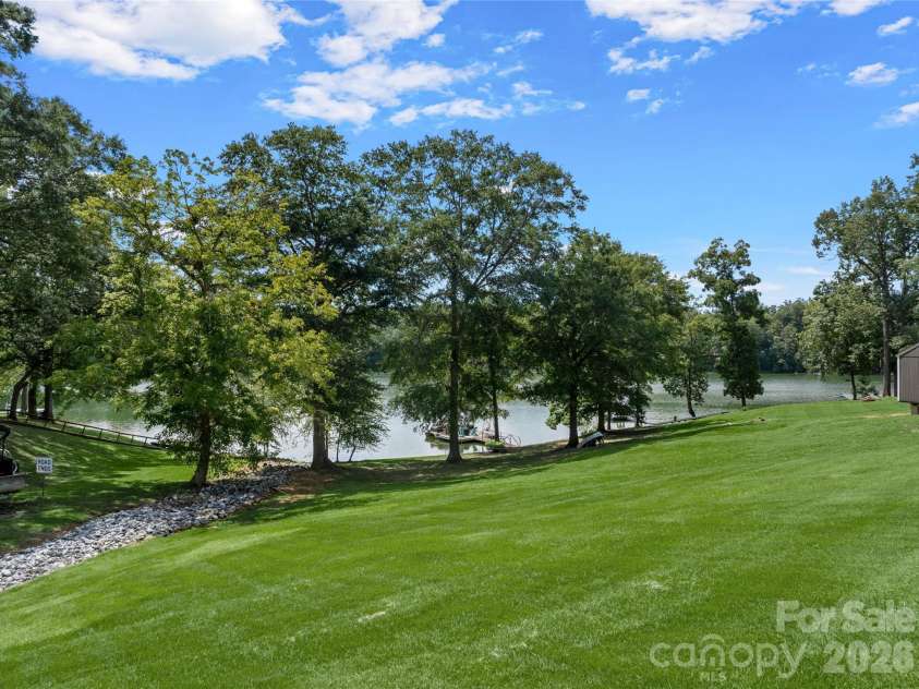 105 Michelle Drive, Chesnee, SC 29323.  MLS# CAR4414355, YatesRealty ID 44383. 