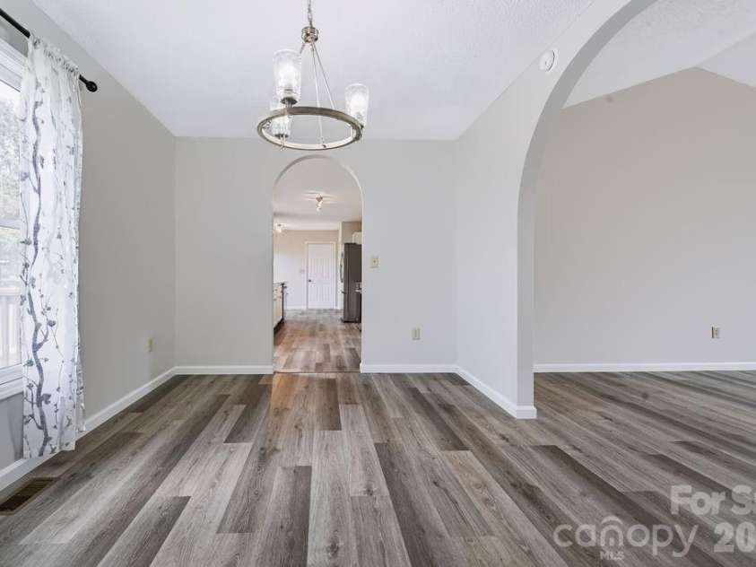 5139 Butner Drive, Hickory, NC 28602.  MLS# CAR4414648, YatesRealty ID 44384. 