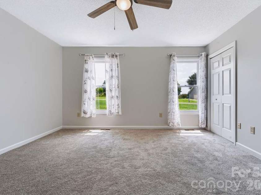 5139 Butner Drive, Hickory, NC 28602.  MLS# CAR4414648, YatesRealty ID 44384. 