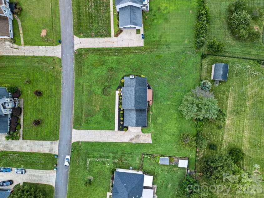 5139 Butner Drive, Hickory, NC 28602.  MLS# CAR4414648, YatesRealty ID 44384. 