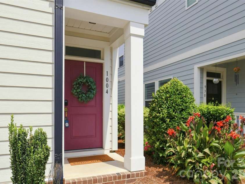 1004 Lyndon Station Drive, Pineville, NC 28134.  MLS# CAR4404162, YatesRealty ID 44386. 