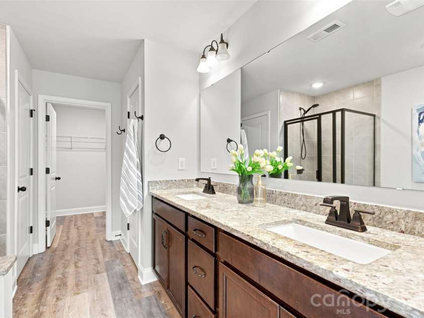 1004 Lyndon Station Drive, Pineville, NC 28134.  MLS# CAR4404162, YatesRealty ID 44386. 