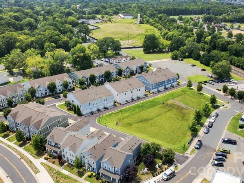 1004 Lyndon Station Drive, Pineville, NC 28134.  MLS# CAR4404162, YatesRealty ID 44386. 