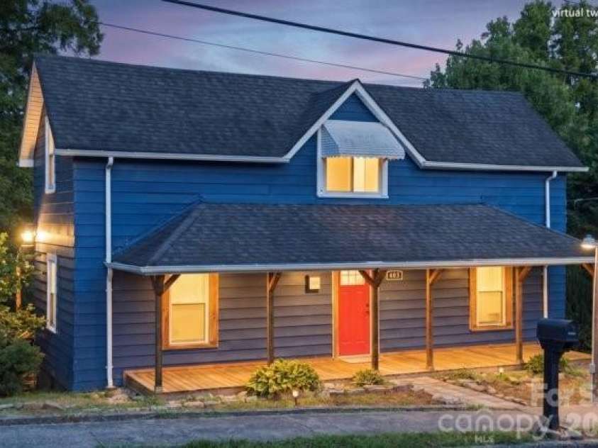 403 Spruce Street, Lenoir, NC 28645.  MLS# CAR4412597, YatesRealty ID 44388. 