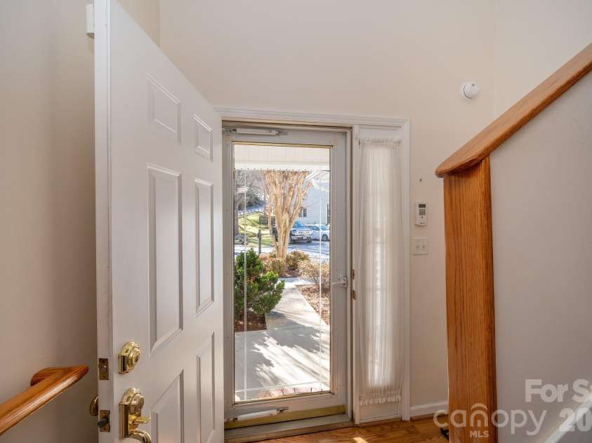 131 Ewarts Pond Road, Hendersonville, NC 28739.  MLS# CAR4337431, YatesRealty ID 4439. 