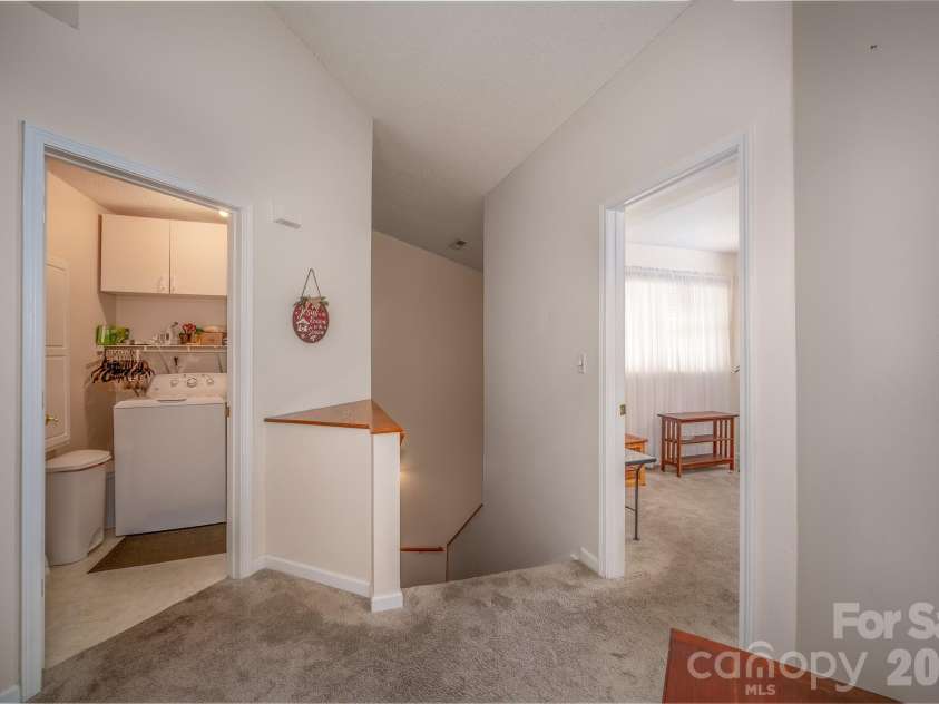 131 Ewarts Pond Road, Hendersonville, NC 28739.  MLS# CAR4337431, YatesRealty ID 4439. 