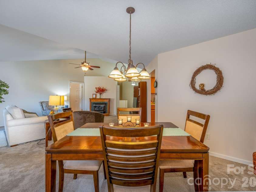 131 Ewarts Pond Road, Hendersonville, NC 28739.  MLS# CAR4337431, YatesRealty ID 4439. 