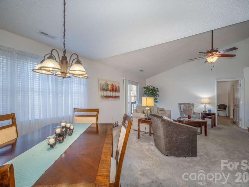 131 Ewarts Pond Road, Hendersonville, NC 28739.  MLS# CAR4337431, YatesRealty ID 4439. 