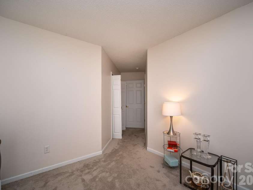 131 Ewarts Pond Road, Hendersonville, NC 28739.  MLS# CAR4337431, YatesRealty ID 4439. 