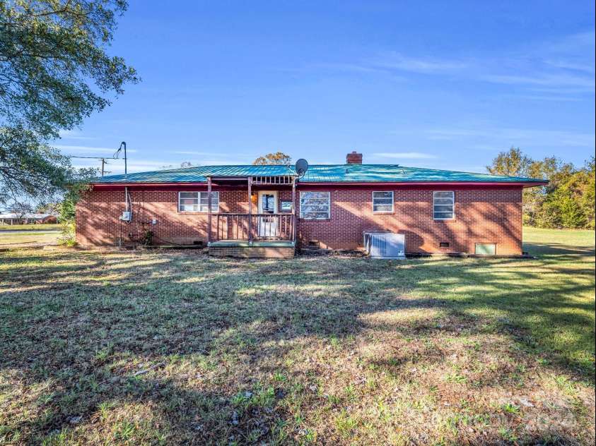 301 Doggett Road, Forest City, NC 28043.  MLS# CAR4179204, YatesRealty ID 4439. 