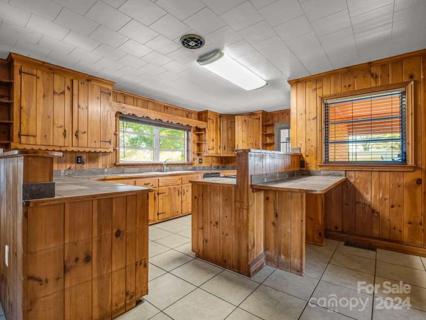 301 Doggett Road, Forest City, NC 28043.  MLS# CAR4179204, YatesRealty ID 4439. 