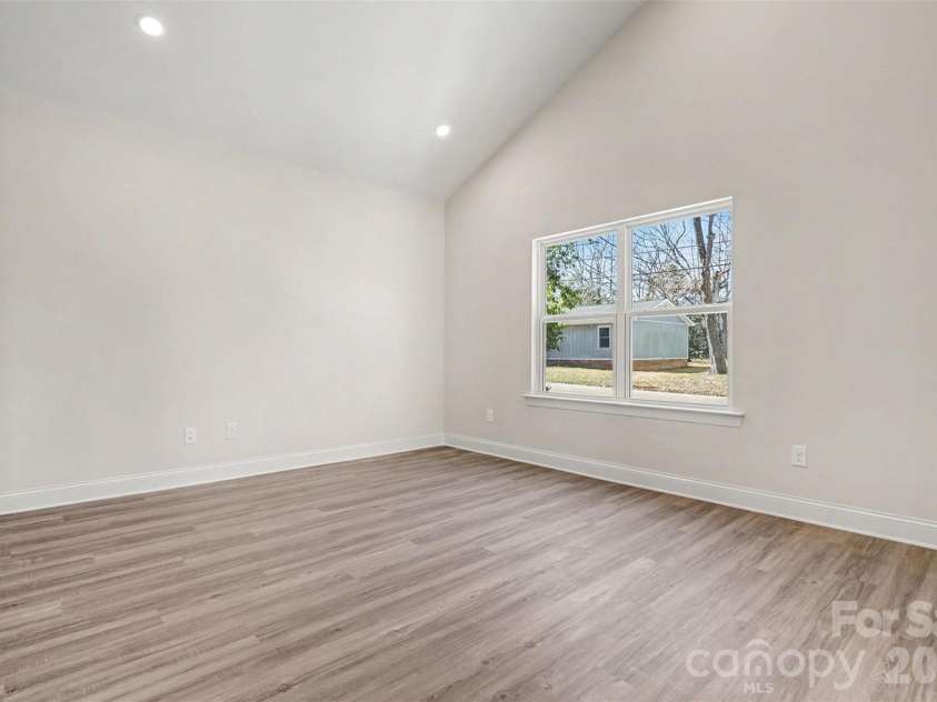 606 Lasalle Street, Monroe, NC 28110.  MLS# CAR4341114, YatesRealty ID 4439. 