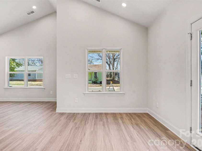 606 Lasalle Street, Monroe, NC 28110.  MLS# CAR4341114, YatesRealty ID 4439. 