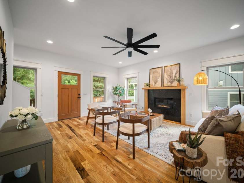 58 Pinedale Road, Asheville, NC 28805.  MLS# CAR4414044, YatesRealty ID 44394. 