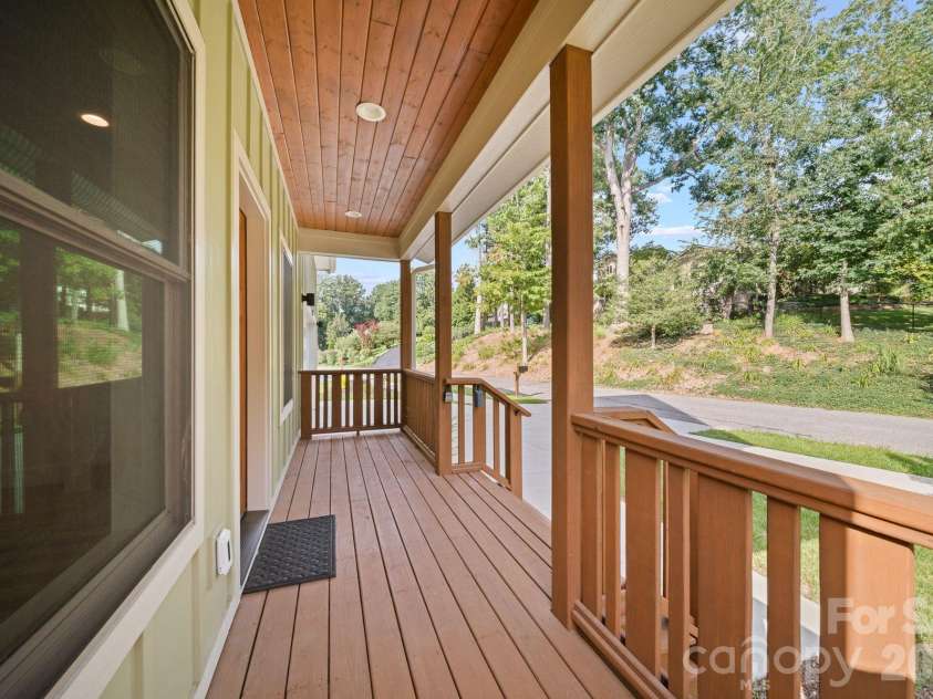 58 Pinedale Road, Asheville, NC 28805.  MLS# CAR4414044, YatesRealty ID 44394. 