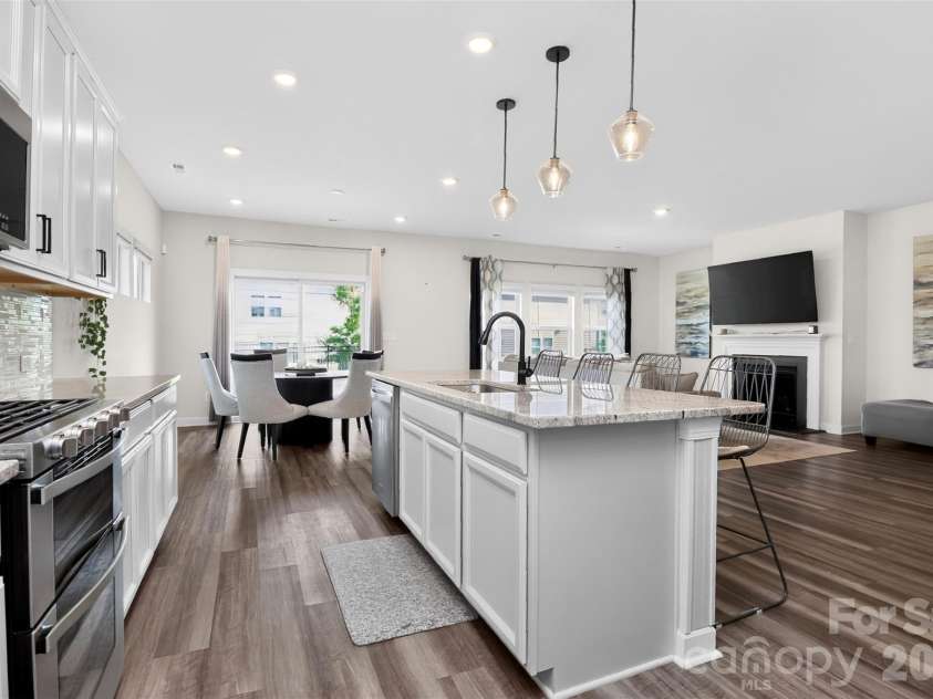 11922 Silverheel Lane, Huntersville, NC 28078.  MLS# CAR4413563, YatesRealty ID 44395. 