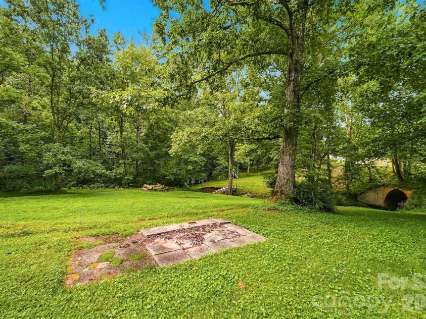 3408 Landis Lane, Nebo, NC 28761.  MLS# CAR4414805, YatesRealty ID 44398. 