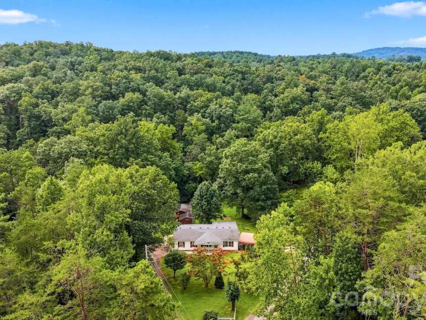 3408 Landis Lane, Nebo, NC 28761.  MLS# CAR4414805, YatesRealty ID 44398. 