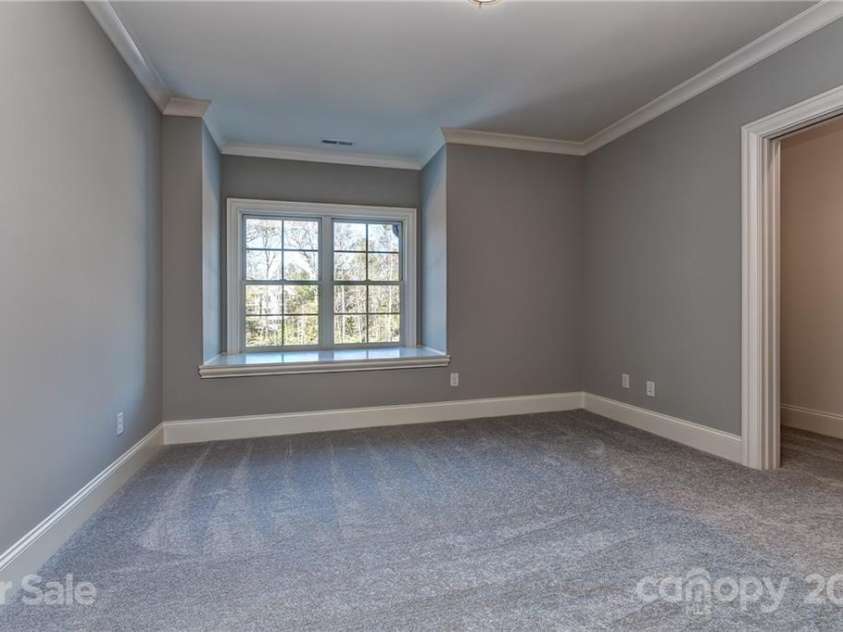 309 Audrey Place, Charlotte, NC 28226.  MLS# CAR3676749, YatesRealty ID 444. 