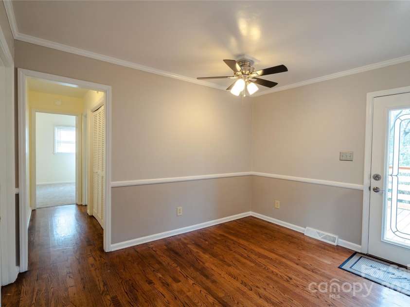 5315 Ruth Drive, Charlotte, NC 28215.  MLS# CAR4320583, YatesRealty ID 4440. 