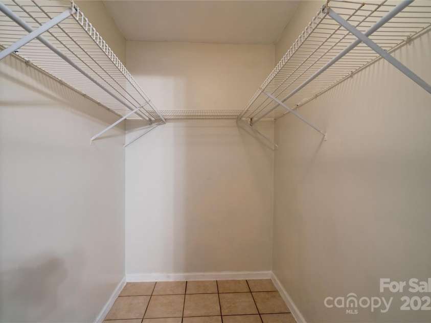 5315 Ruth Drive, Charlotte, NC 28215.  MLS# CAR4320583, YatesRealty ID 4440. 