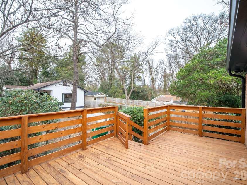 5315 Ruth Drive, Charlotte, NC 28215.  MLS# CAR4320583, YatesRealty ID 4440. 