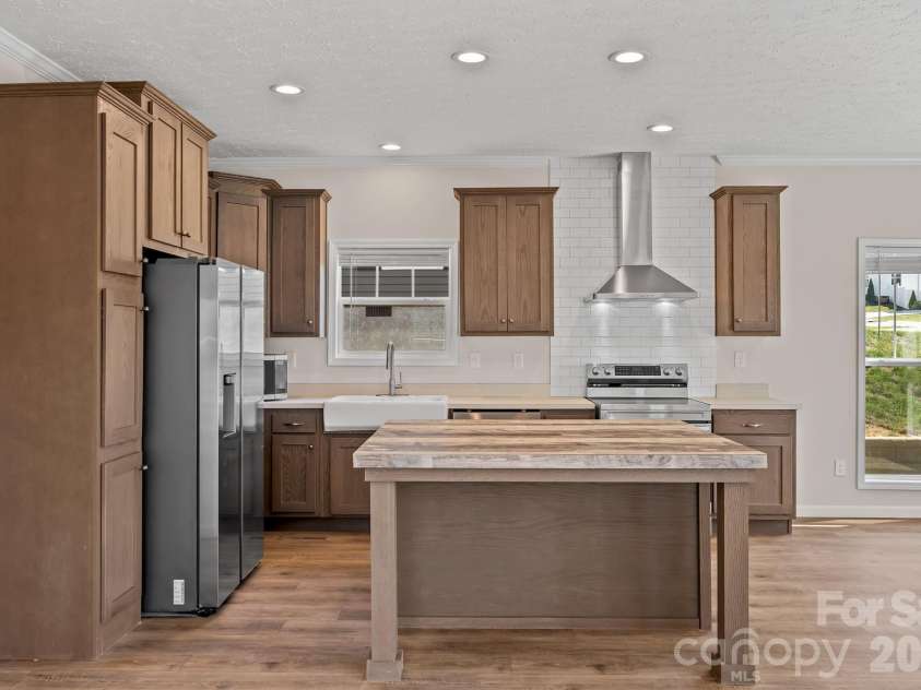 135 Bellamy Road, Asheville, NC 28806.  MLS# CAR4404199, YatesRealty ID 44401. 
