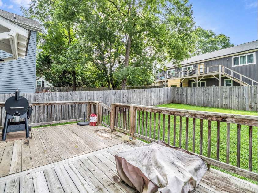 27 Busbee View Road, Asheville, NC 28803.  MLS# CAR4413713, YatesRealty ID 44403. 