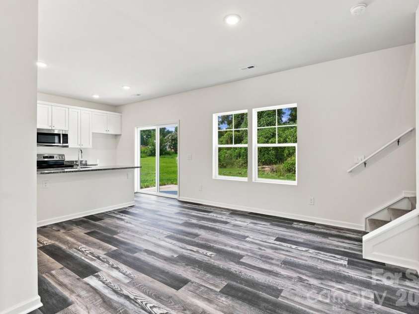 2604 Greencrest Lane, Statesville, NC 28677.  MLS# CAR4389908, YatesRealty ID 44406. Dining Area to Kitchen