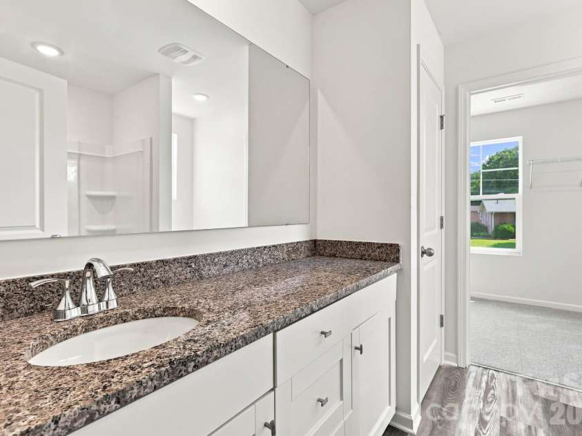 2604 Greencrest Lane, Statesville, NC 28677.  MLS# CAR4389908, YatesRealty ID 44406. Primary Bathroom