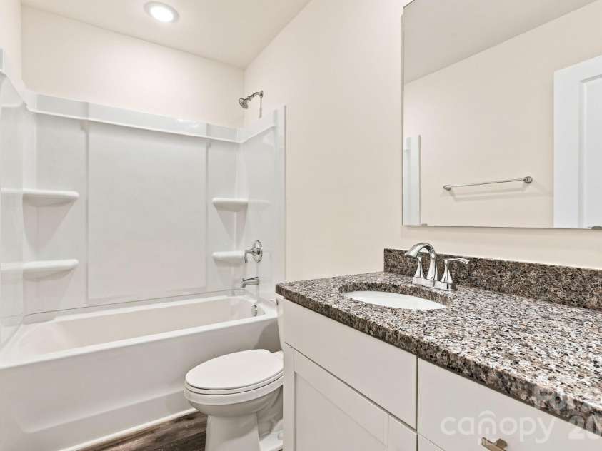 2604 Greencrest Lane, Statesville, NC 28677.  MLS# CAR4389908, YatesRealty ID 44406. Secondary Bathroom