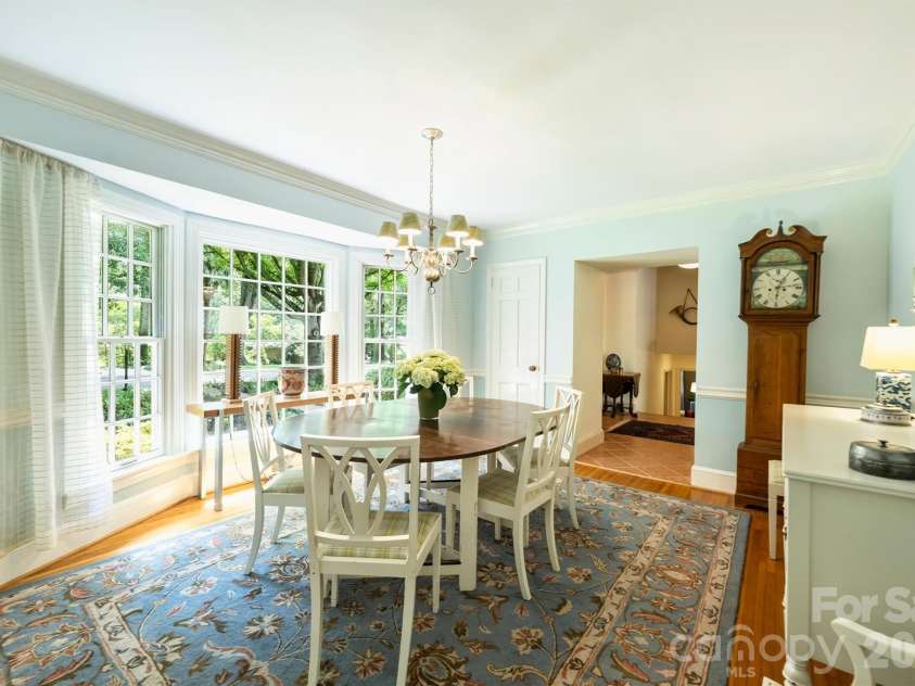 2601 Cloister Drive, Charlotte, NC 28211.  MLS# CAR4411673, YatesRealty ID 44408. 