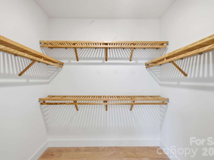 45 Johnson Drive, Asheville, NC 28804.  MLS# CAR4414814, YatesRealty ID 44409. 