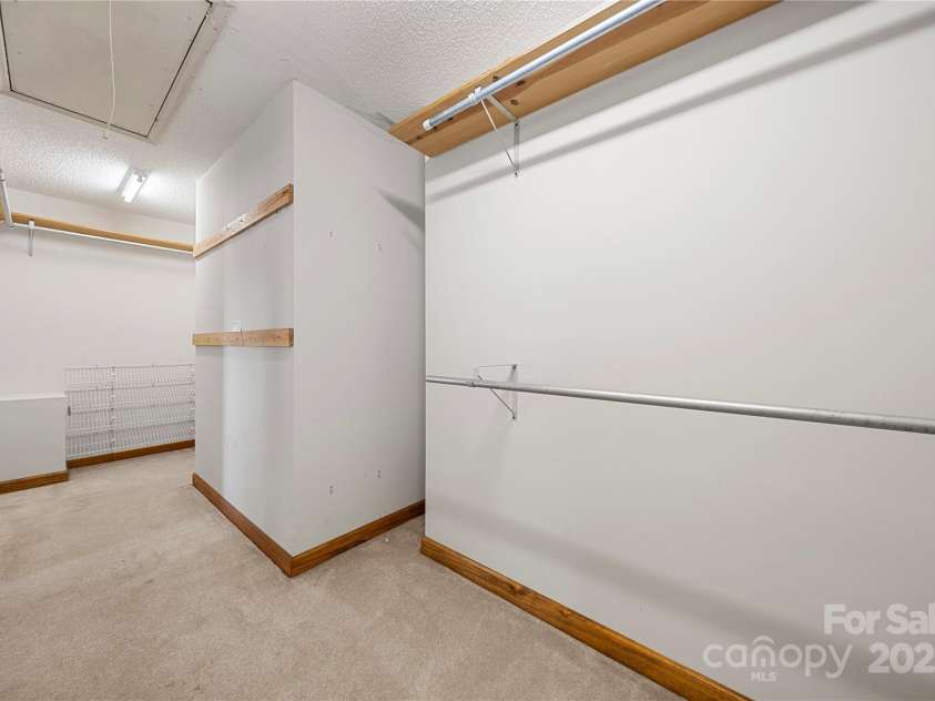 505 Rogers Lake Road, Kannapolis, NC 28083.  MLS# CAR4293354, YatesRealty ID 4441. 