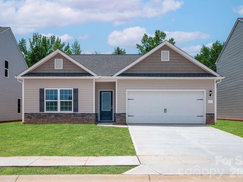 1121 Elyan Street, Richburg, SC 29729.  MLS# CAR4414821, YatesRealty ID 44410. 