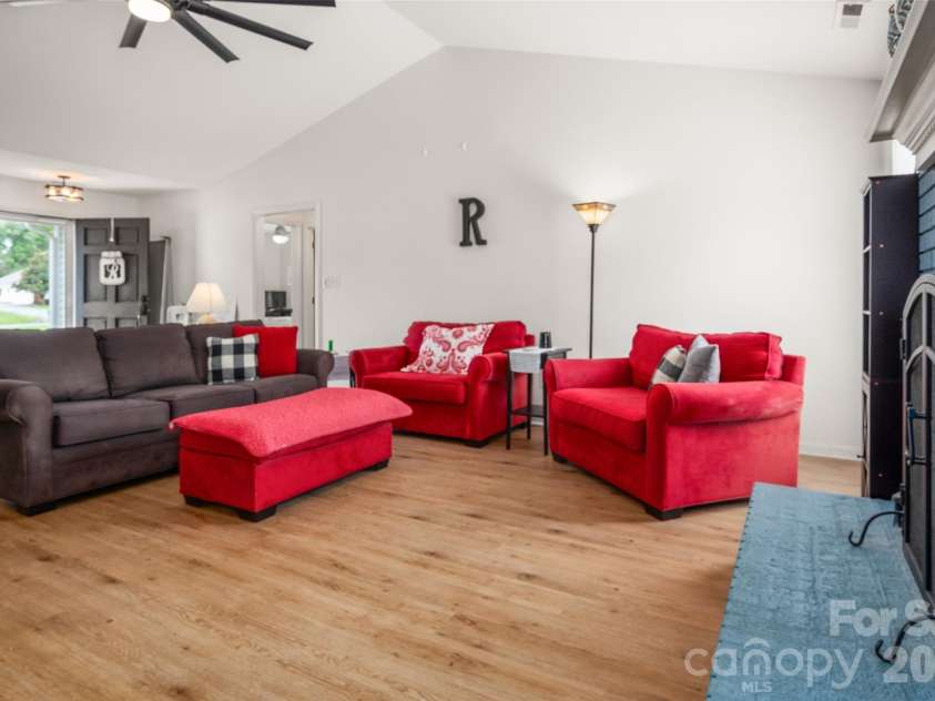 3209 Monte Drive, Monroe, NC 28110.  MLS# CAR4412085, YatesRealty ID 44411. 