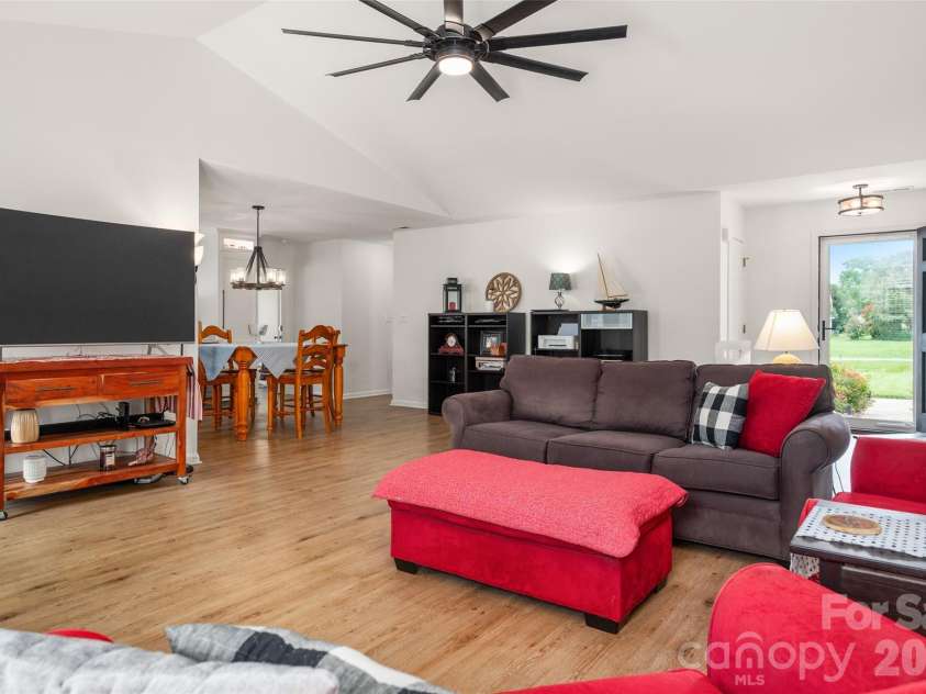 3209 Monte Drive, Monroe, NC 28110.  MLS# CAR4412085, YatesRealty ID 44411. 