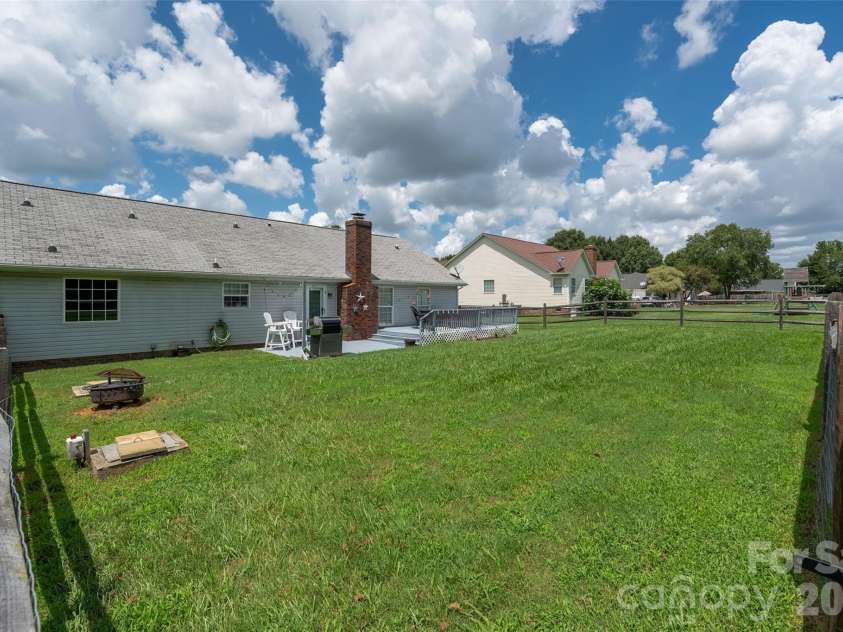3209 Monte Drive, Monroe, NC 28110.  MLS# CAR4412085, YatesRealty ID 44411. 