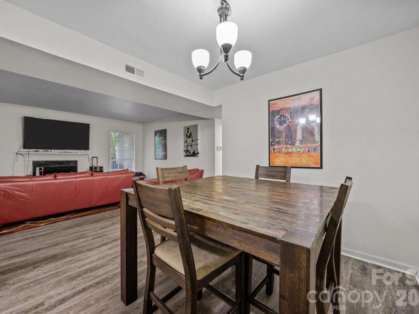 6005 Pinebark Court, Charlotte, NC 28212.  MLS# CAR4413145, YatesRealty ID 44412. 