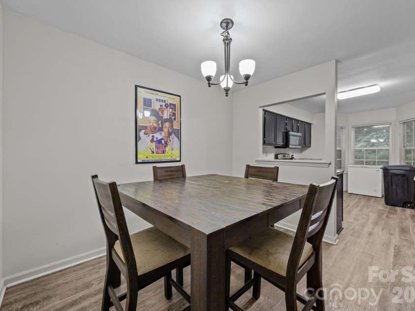 6005 Pinebark Court, Charlotte, NC 28212.  MLS# CAR4413145, YatesRealty ID 44412. 