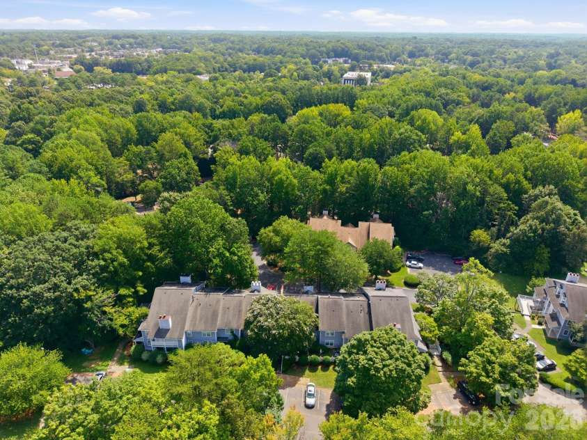 6005 Pinebark Court, Charlotte, NC 28212.  MLS# CAR4413145, YatesRealty ID 44412. 
