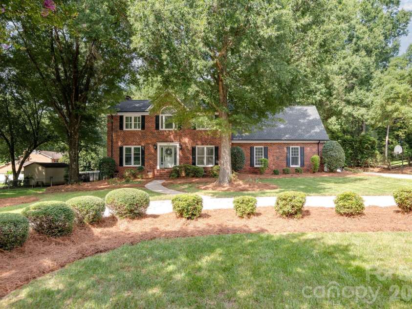 1228 12th Fairway Drive, Concord, NC 28027.  MLS# CAR4414109, YatesRealty ID 44414. 