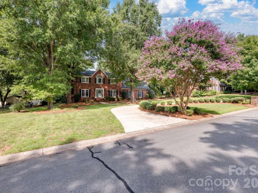 1228 12th Fairway Drive, Concord, NC 28027.  MLS# CAR4414109, YatesRealty ID 44414. 