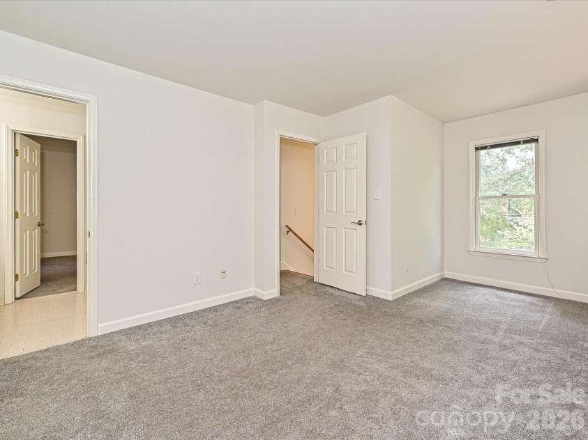 801 Lexington Avenue, Charlotte, NC 28203.  MLS# CAR4411068, YatesRealty ID 44418. 
