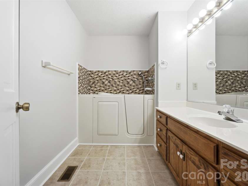 17047 Pond Road, Locust, NC 28097.  MLS# CAR4404743, YatesRealty ID 44419. Full Bath #2